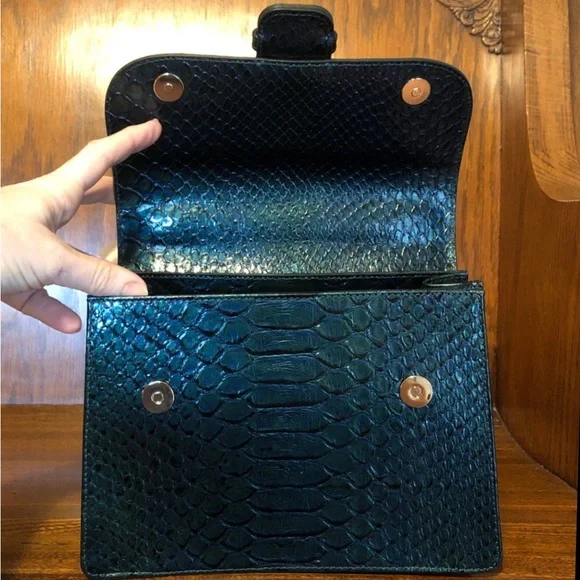 NWT-Brahmin-Small Hallie-Evergreen Kalopsia-TopHandle Satchel-SnakeEmbossed-$375 - Picture 9 of 16